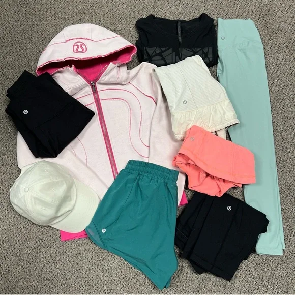 Lululemon Bundle - Picture 1 of 5